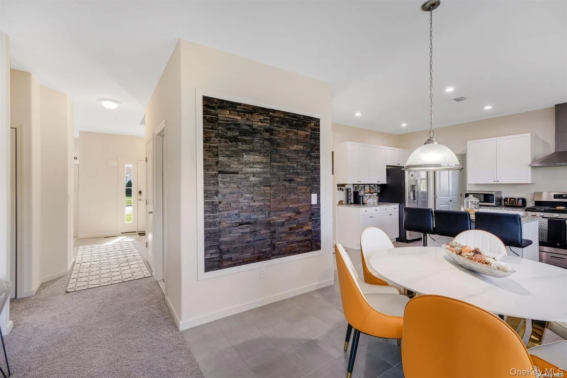 Photo of 7 Pondview Circle