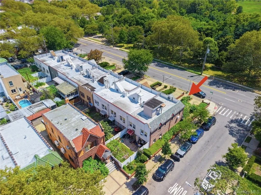 Photo of 3401 Avenue U