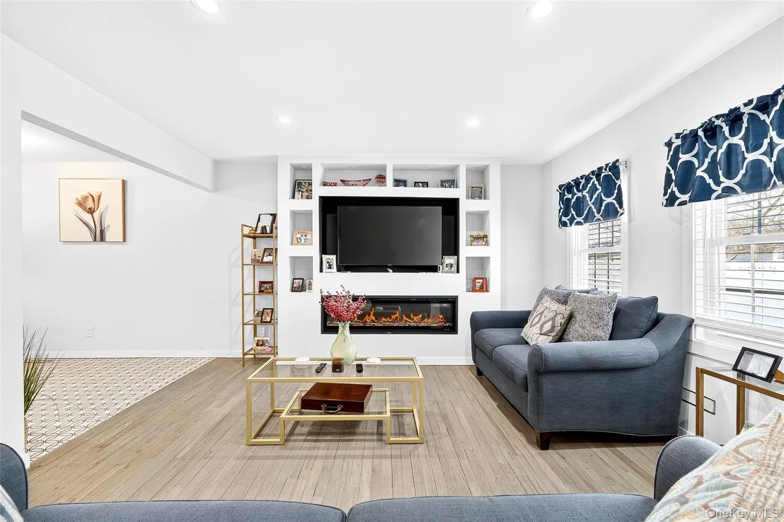 Photo of 53 Hazelton Road