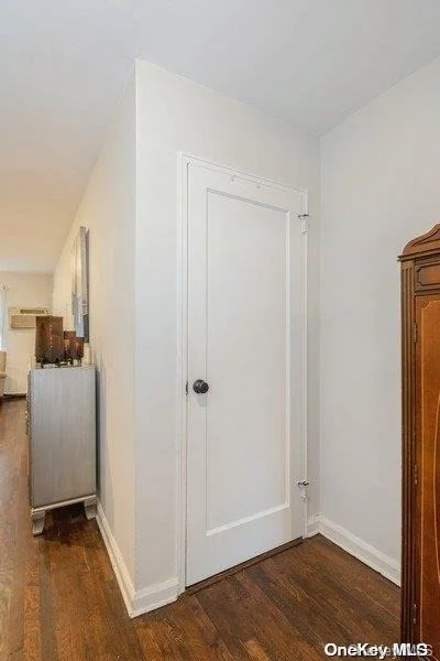 Photo of Unit LOWER at 78-27A Cloverdale Boulevard