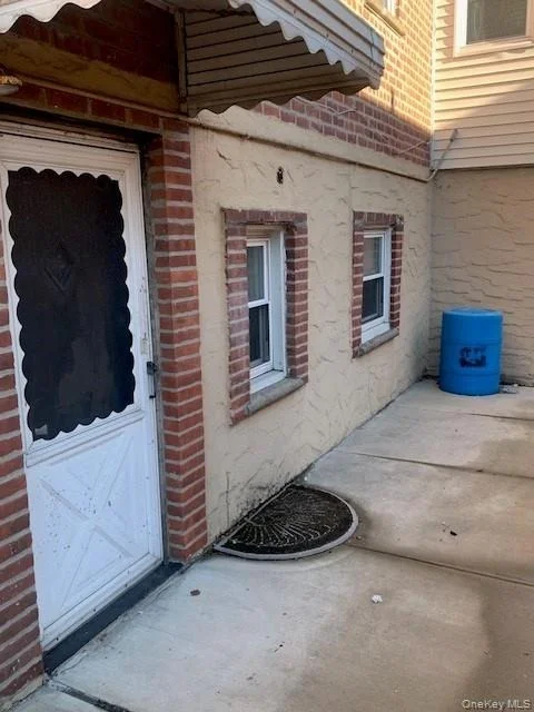 Photo of 1052 Brinsmade Avenue