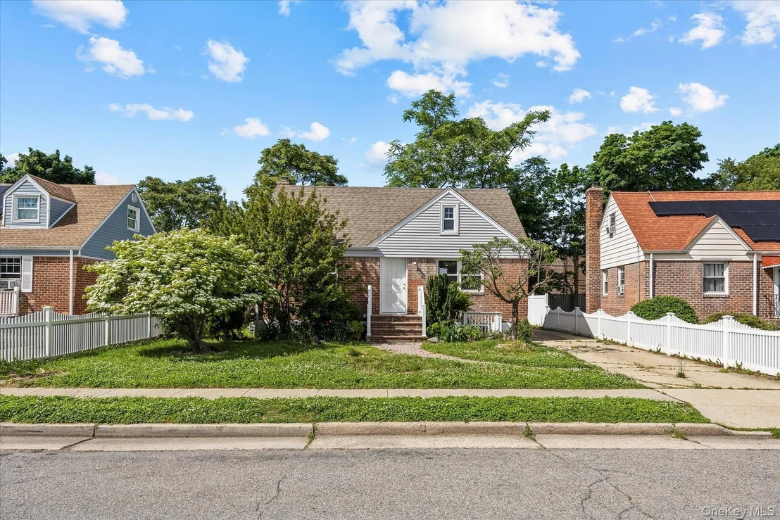 Photo of 27 Circle Drive
