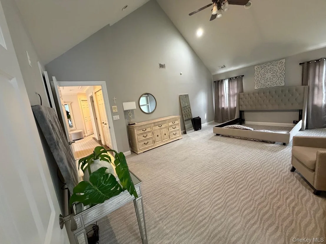 Photo of 59 Meadowbrook Road
