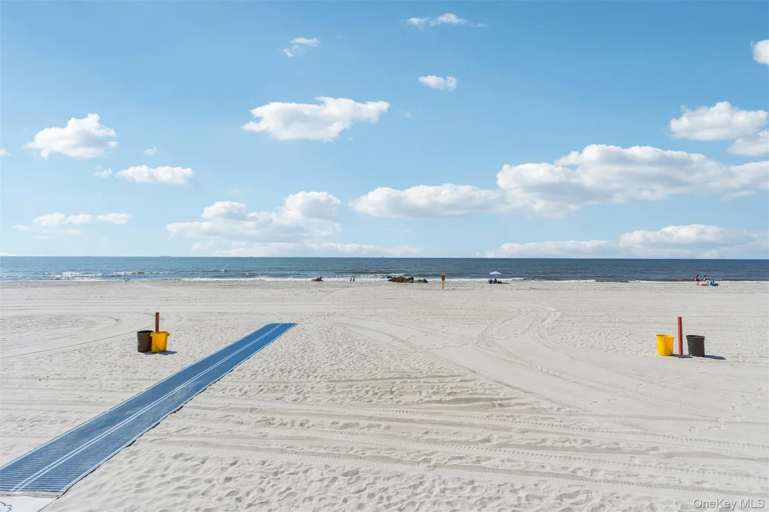 Photo of Unit A at 623 Oceanfront