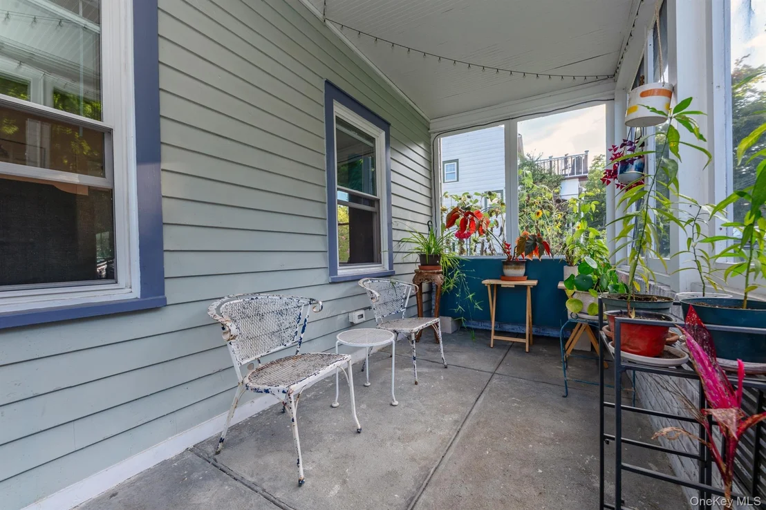 Photo of 140 Linderman Avenue