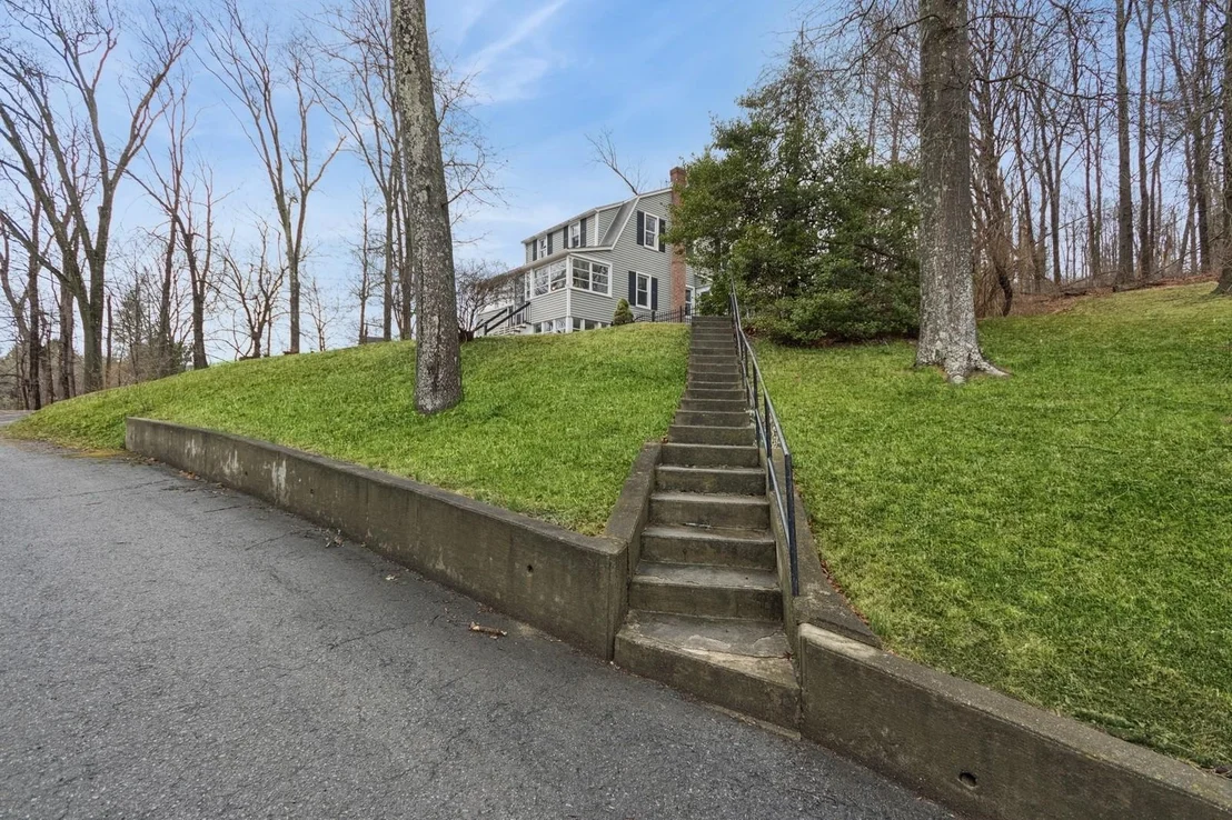 Photo of 222 Baxtertown Road