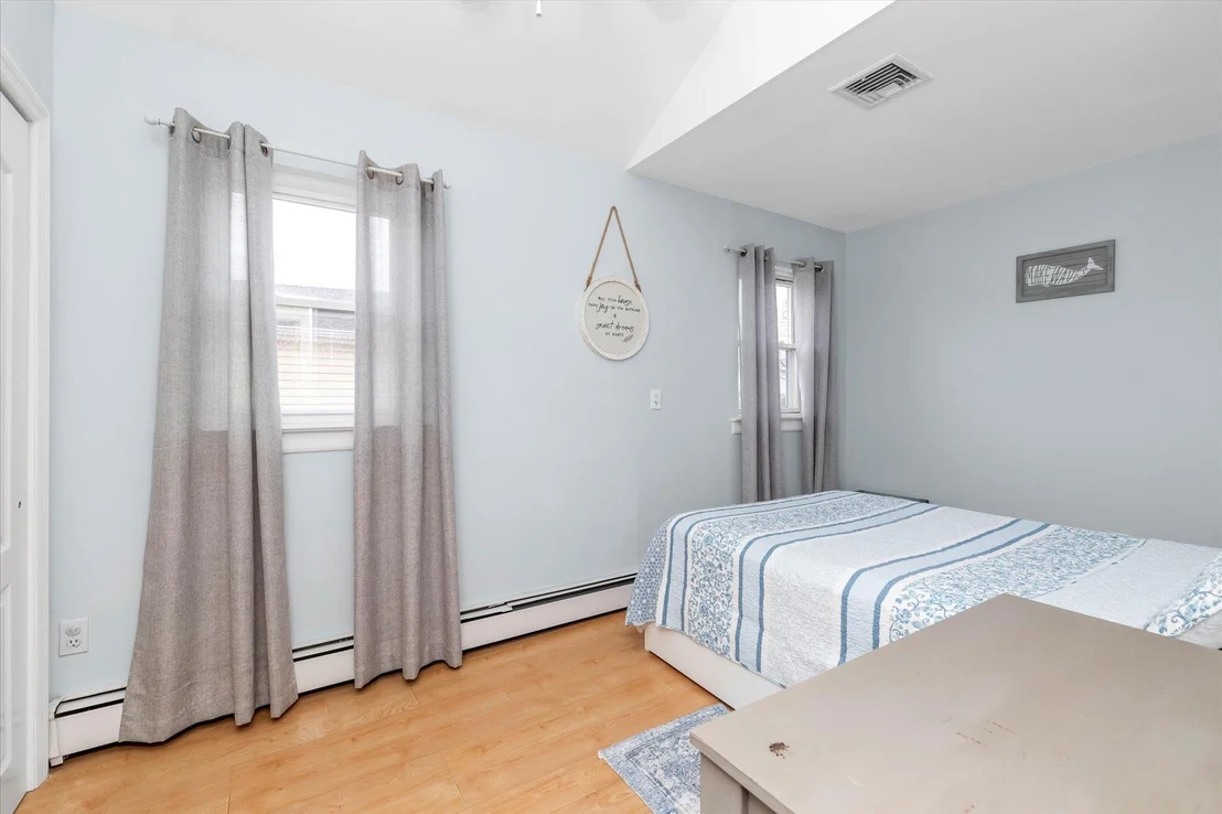 Photo of 20 Beverly Road