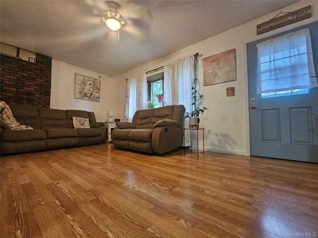 Photo of 4 Pinegrove Drive