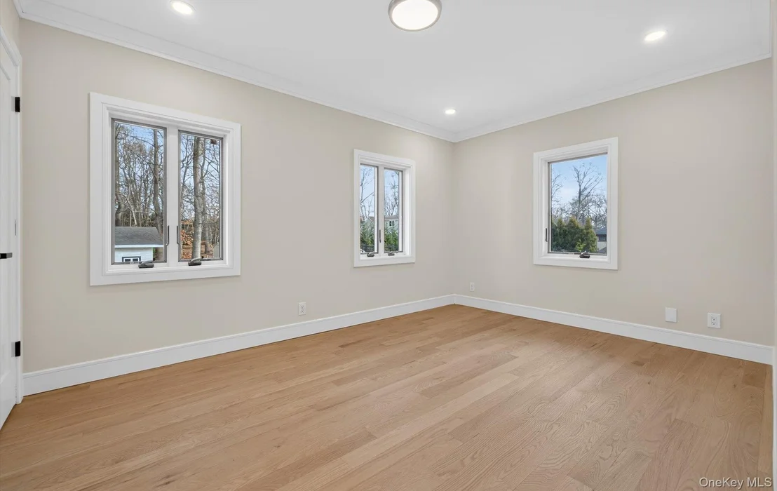 Photo of 369 Vanderbilt Parkway