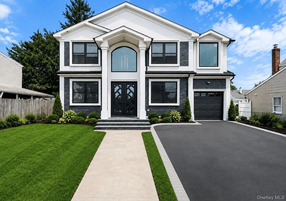 Photo of 145 Bethpage Road