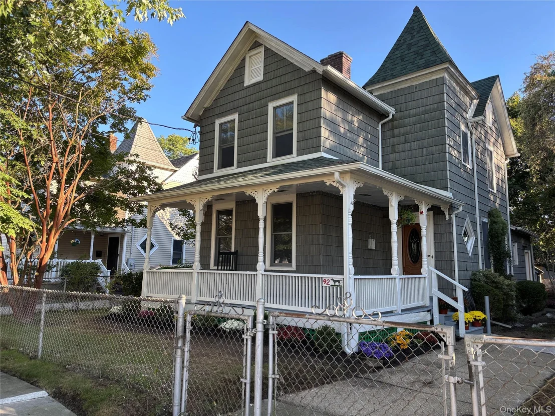 Photo of 92 Walnut Street