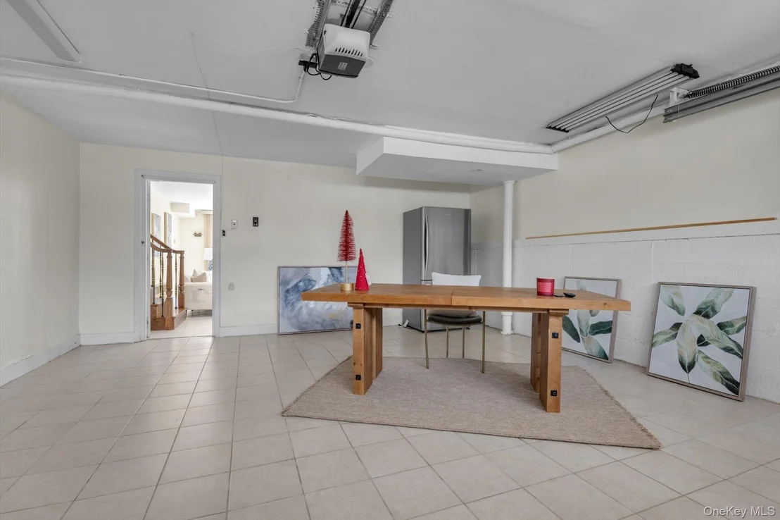 Photo of 98 Belmont Circle