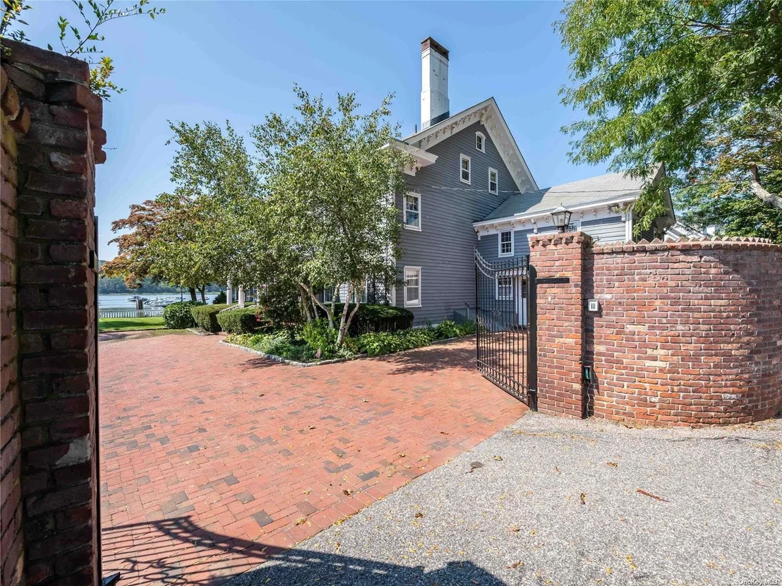Photo of 128 Harbor Road
