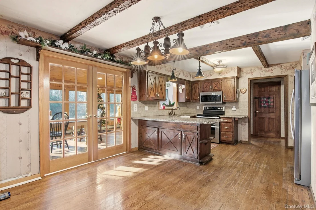 Photo of 105 Rustic Road