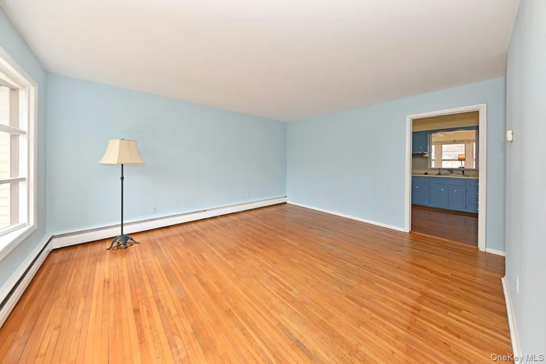 Photo of 160 E Willow Tree Road