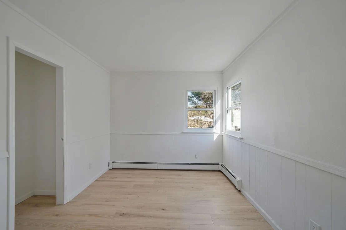 Photo of 80 Meadowmere Avenue