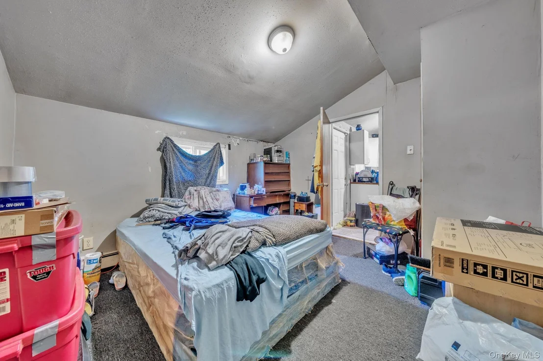 Photo of 656 Taylor Avenue