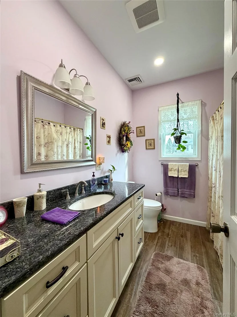 Photo of 155 Willow Tree Road