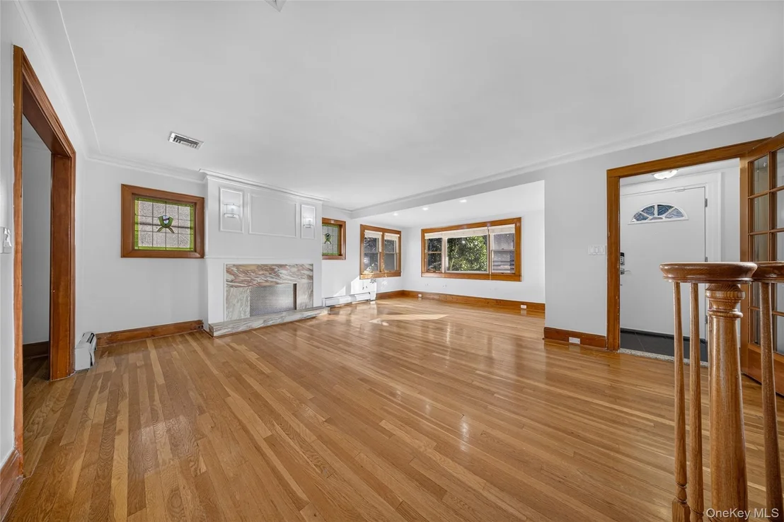 Photo of 46-19 Iris Lane