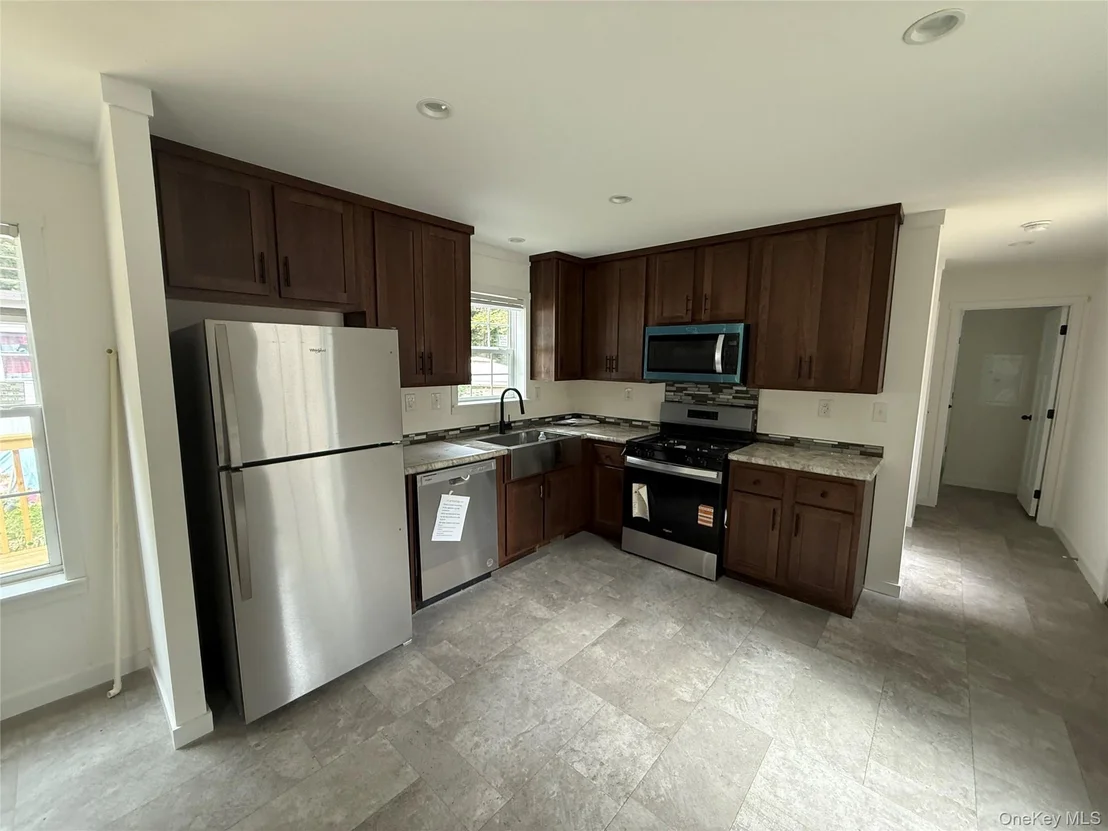 Photo of 128 Forest Park