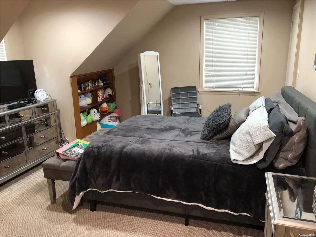 Photo of 467 Freeman Avenue