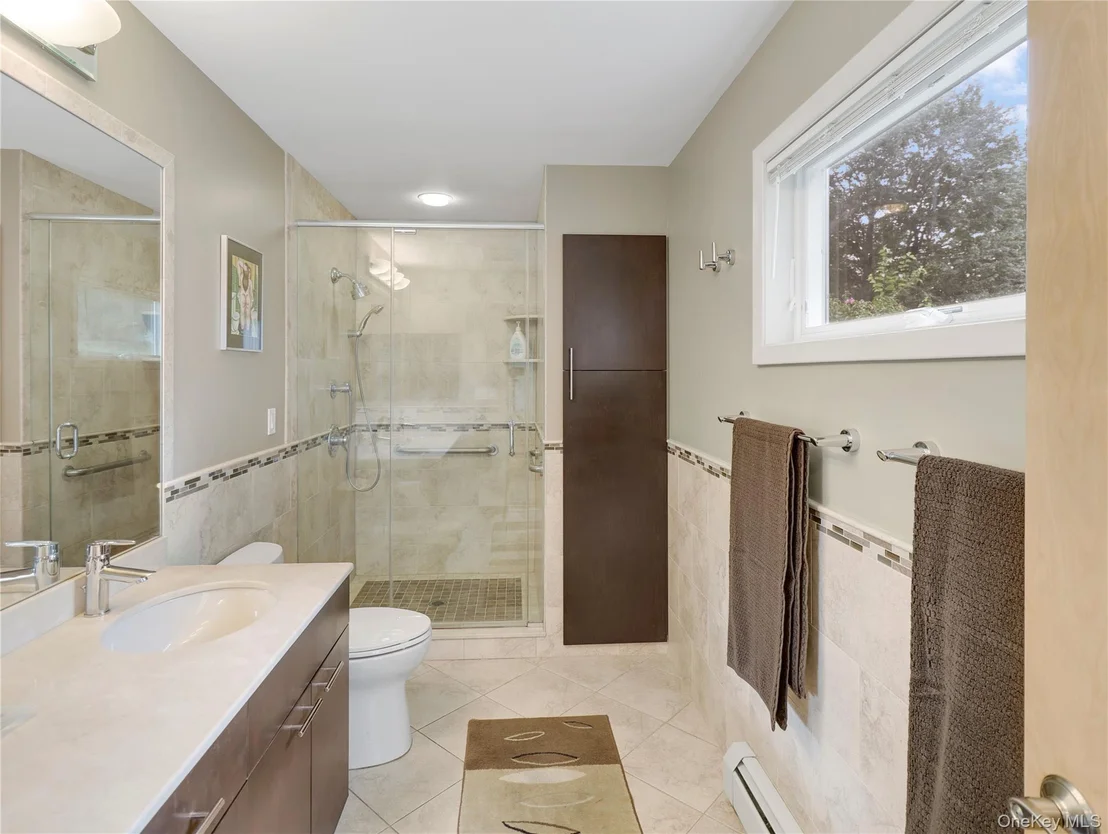 Photo of 27 Eldor Avenue