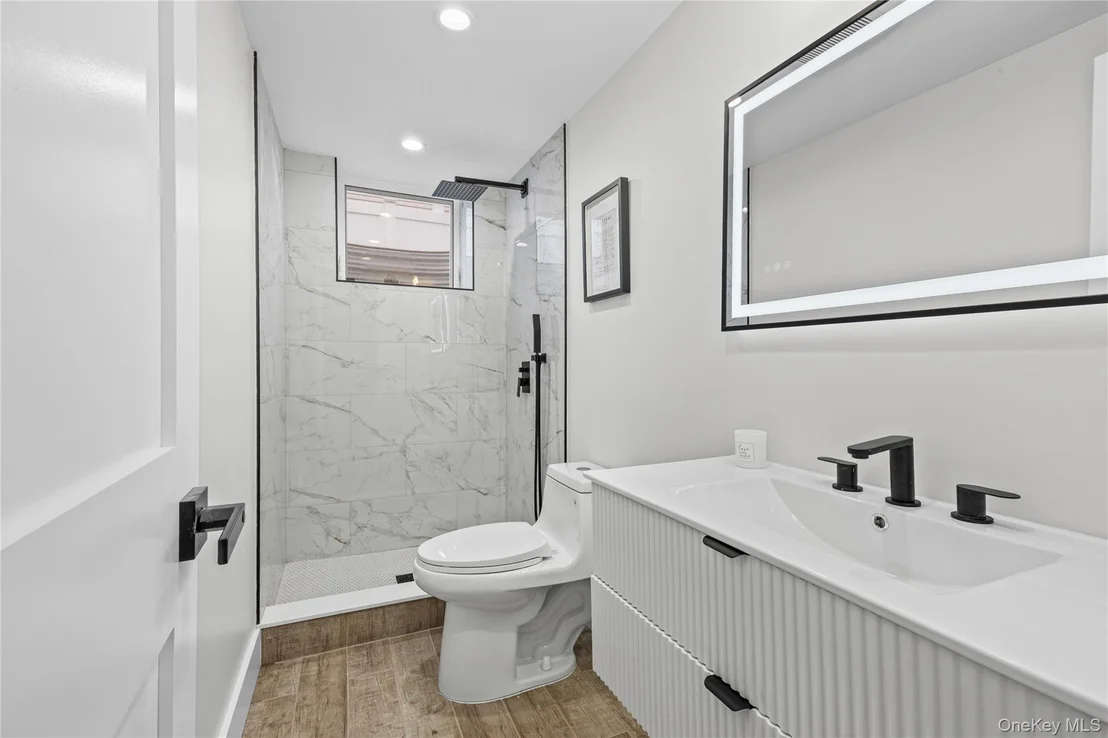 Photo of 2439 Berkeley Place