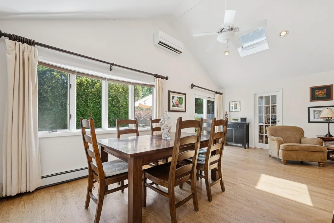Photo of 2975 Susan Road
