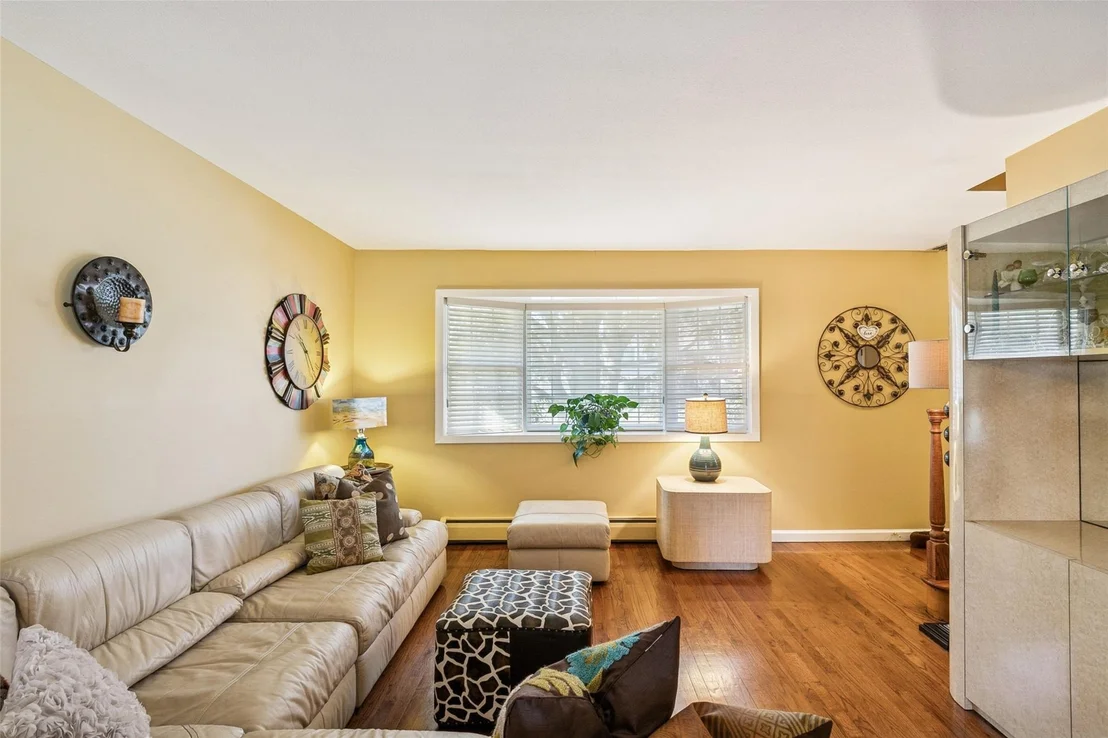 Photo of 19 Sandra Drive