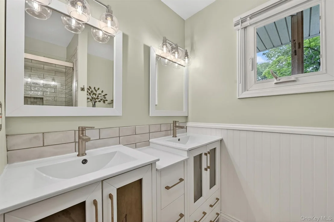Photo of 8 Mountain Brook Road