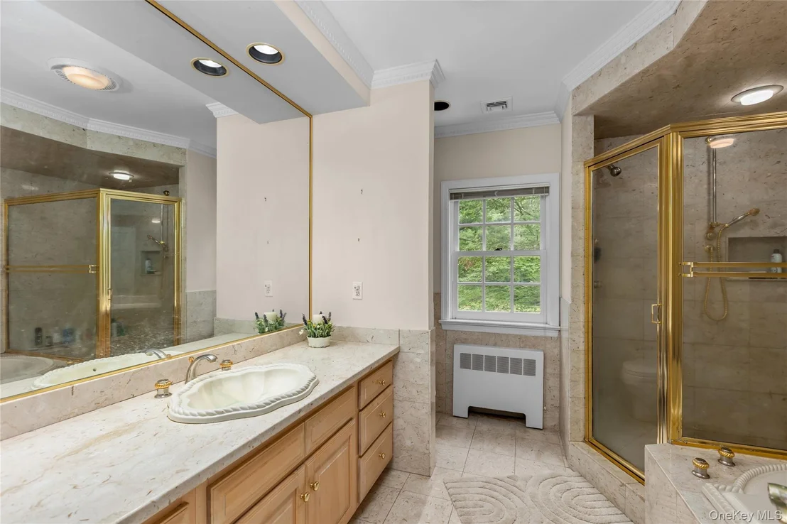 Photo of 202 McManus Road N