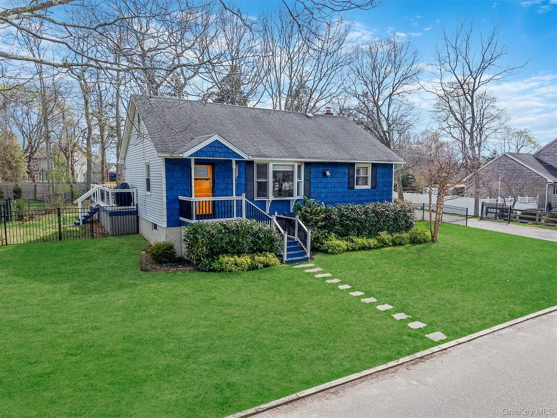 Photo of 30 Erving Avenue