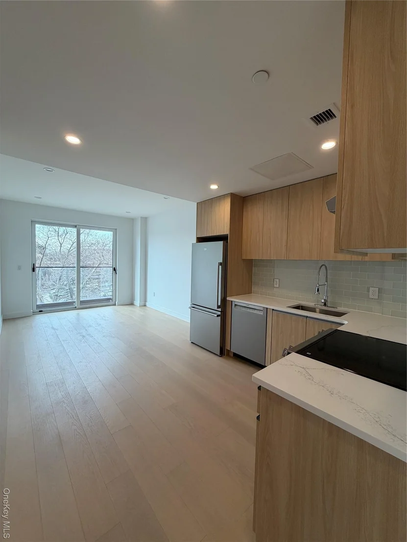 Photo of Unit 4A at 150-02 Northern Boulevard