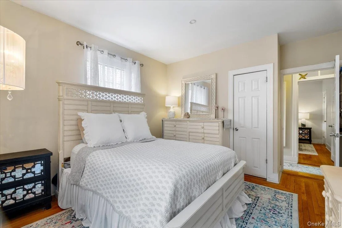 Photo of Unit 3A at 824 Bronx River Road
