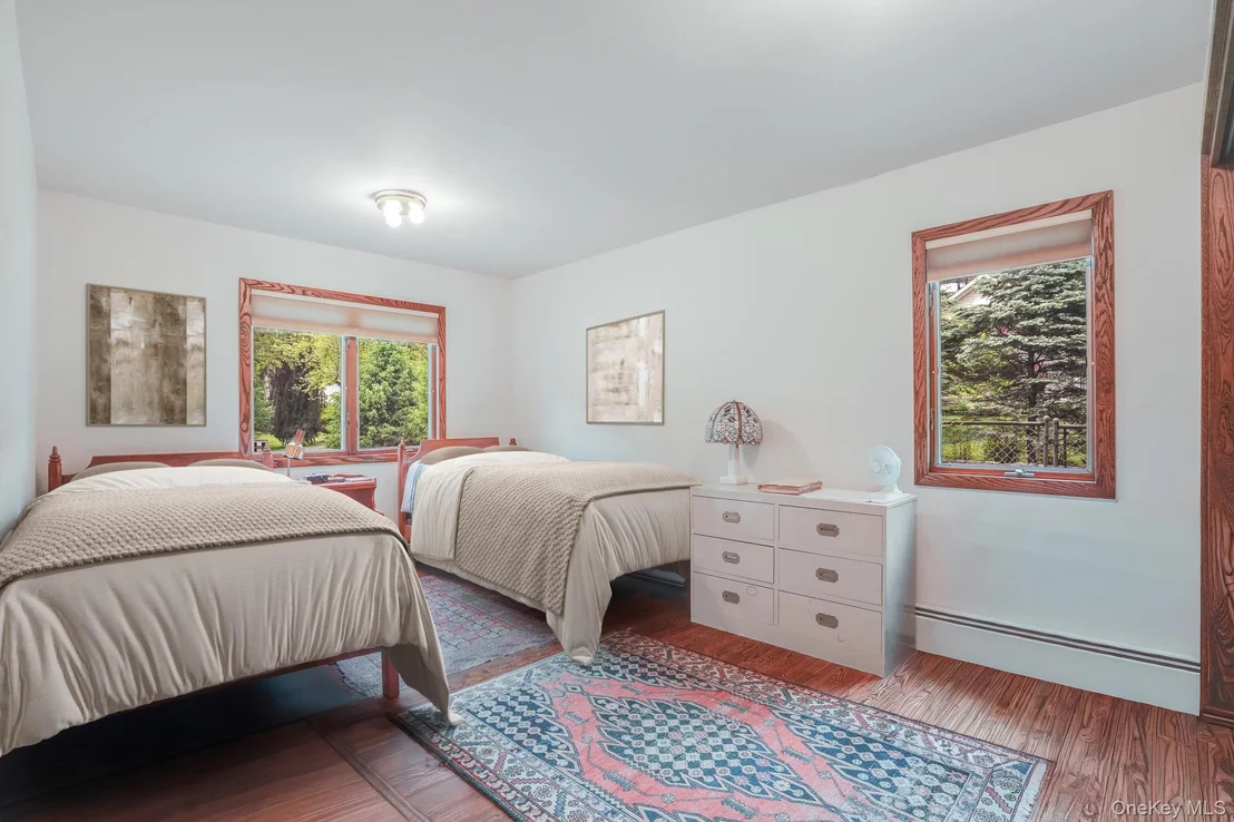Photo of 8 Kingwood Park