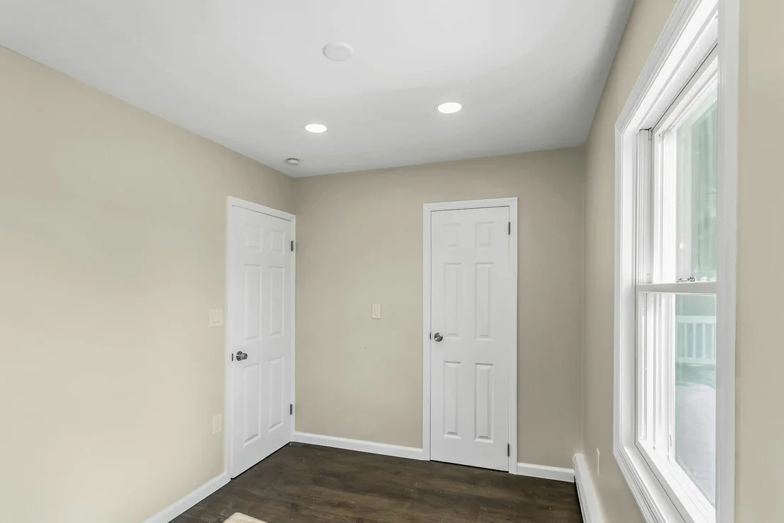 Photo of 444 Gardiners Avenue
