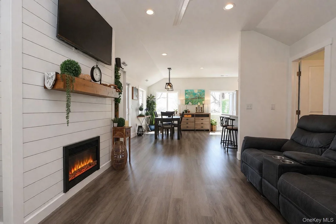 Photo of 18 Pleasant Road