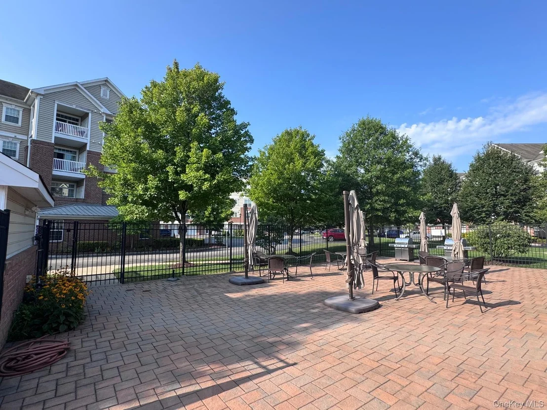 Photo of 622 Regency Drive