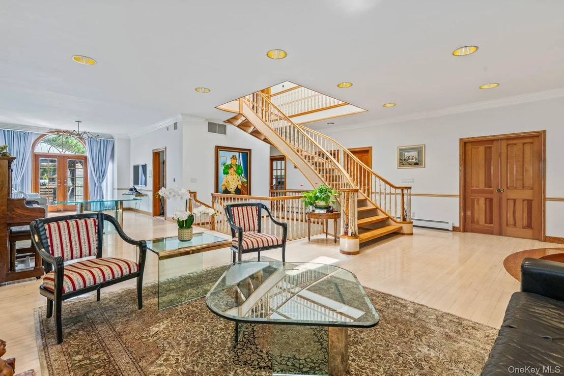 Photo of 6 Summit Place