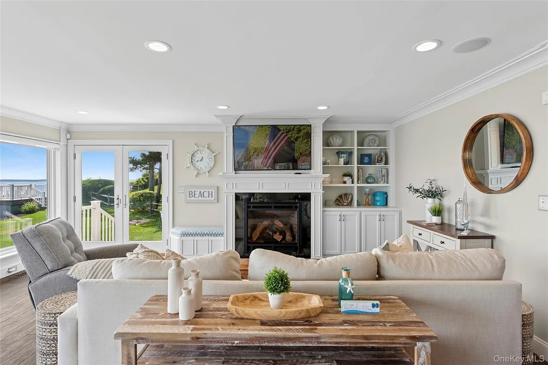 Photo of 5218 Peconic Bay Boulevard