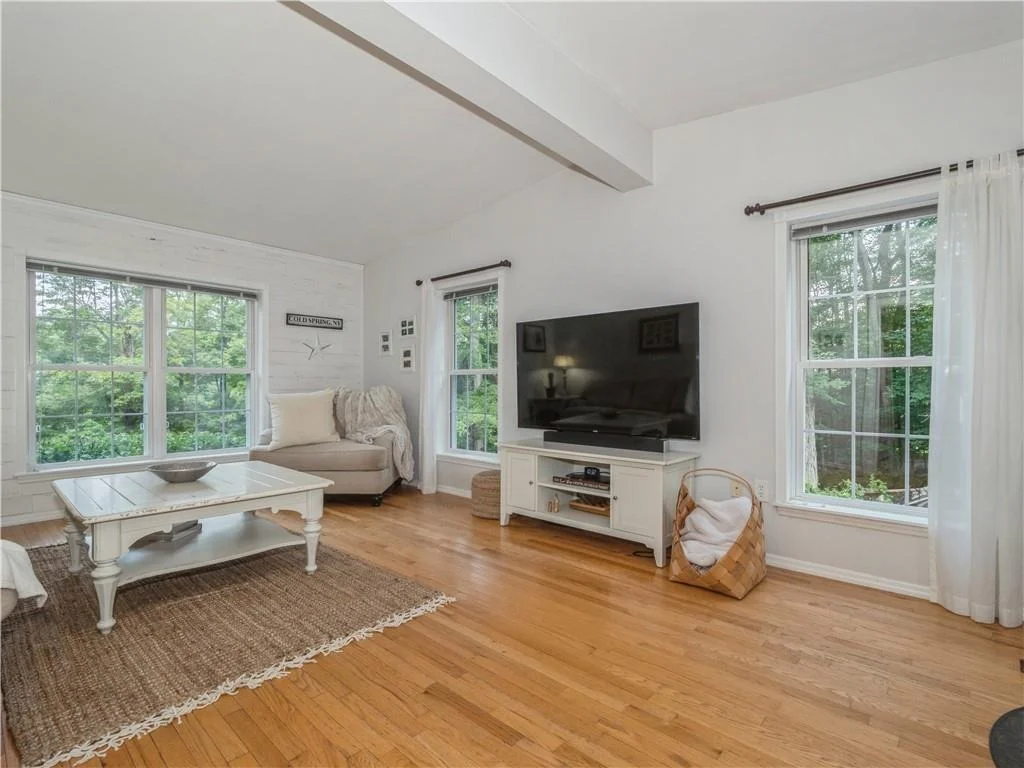 Photo of 94 Perks Boulevard