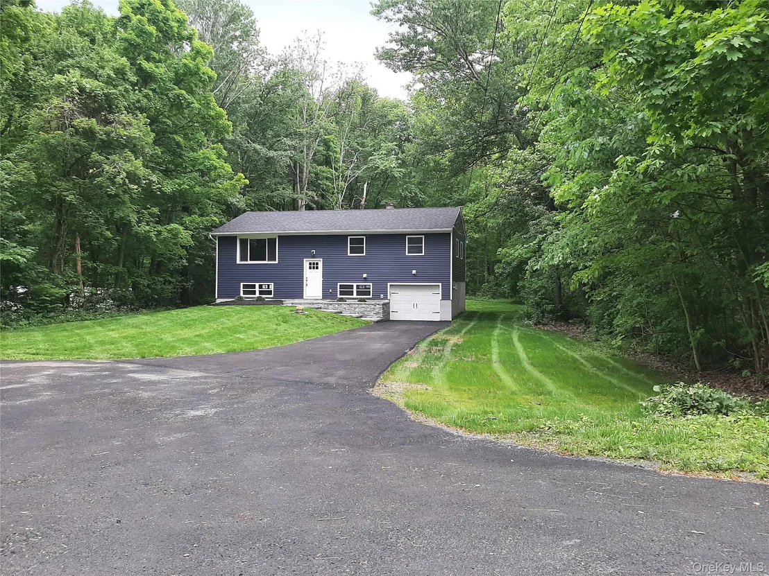 Photo of 38 Pine Woods Road