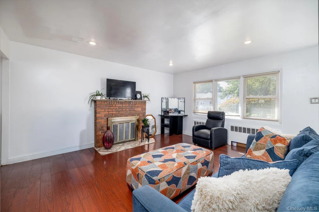 Photo of 28 Harrison Avenue