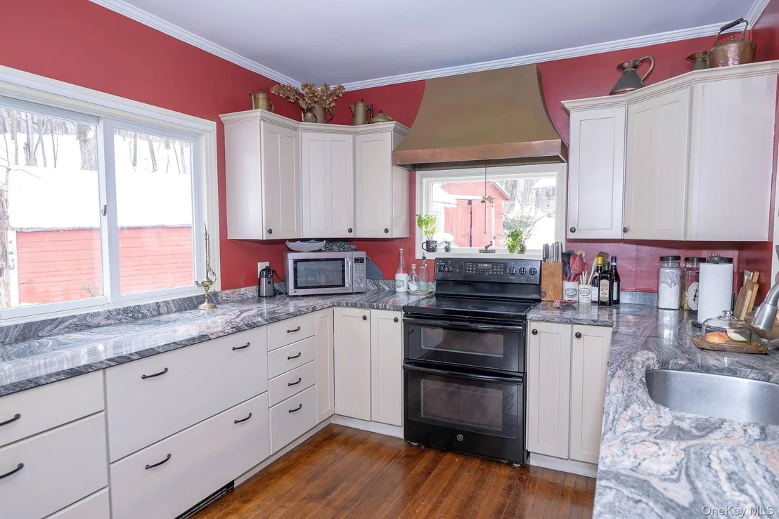Photo of 819 Van Wagner Road