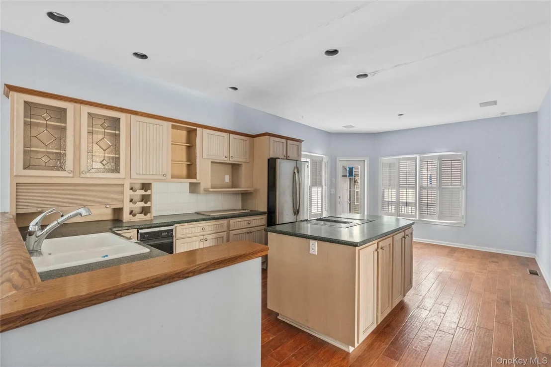Photo of 2 Bridle Way