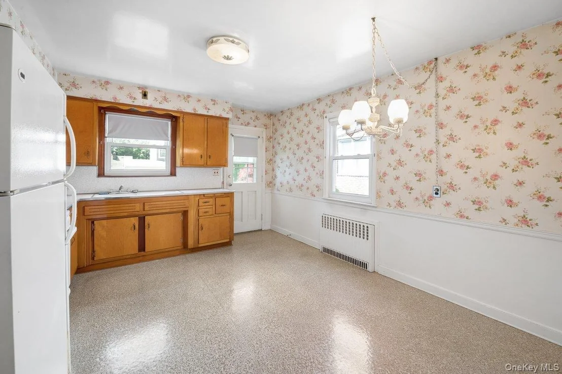 Photo of 65 Lyons Road