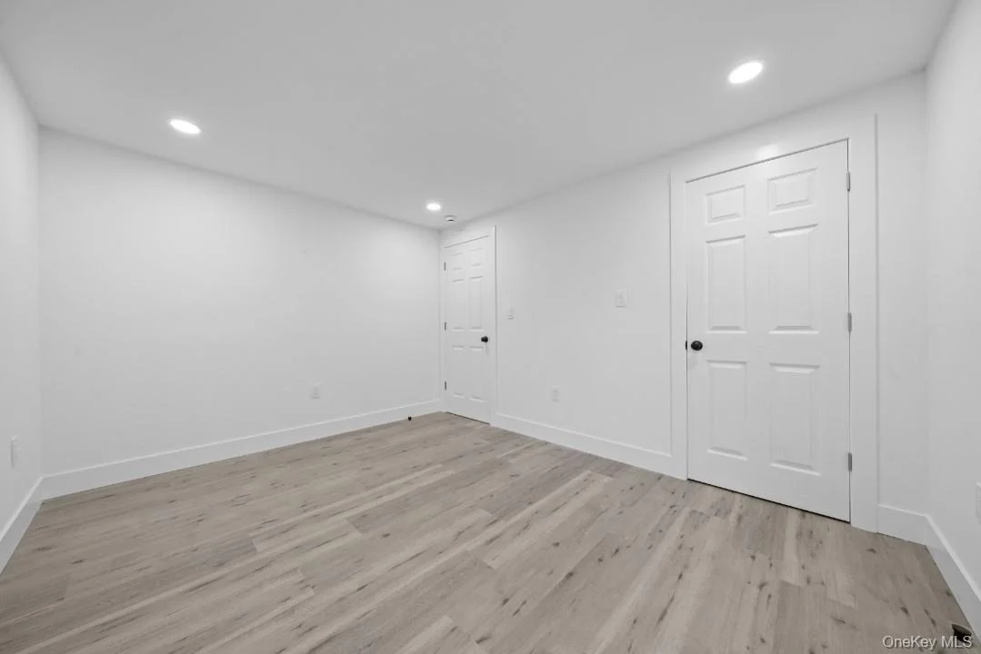Photo of 72 Oak Avenue