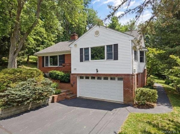Photo of 117 Crest Drive