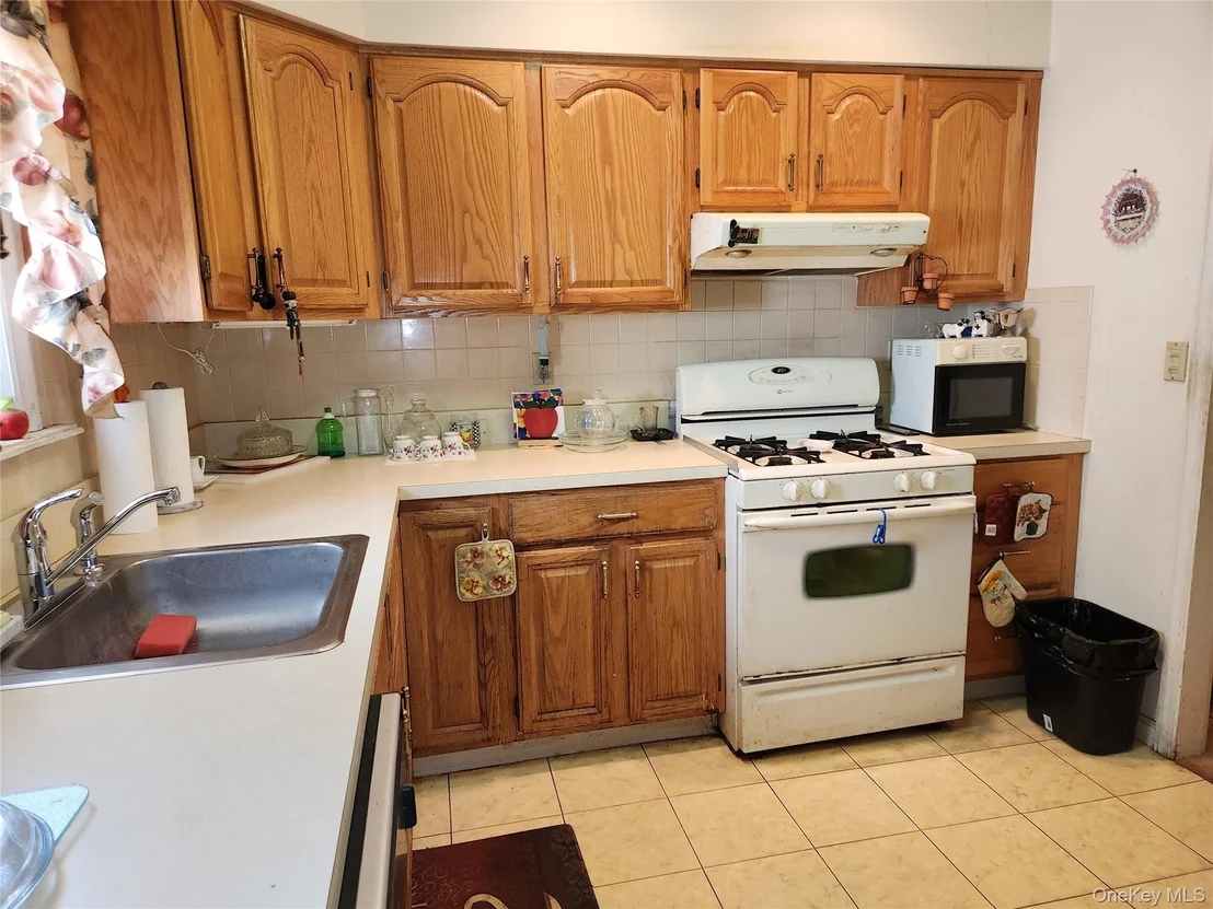 Photo of 14 W Argyle Street