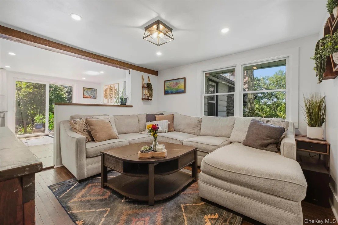Photo of 136 Bundy Hill Road